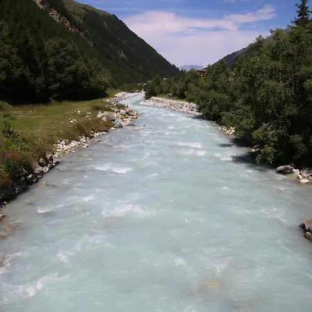 Polaris 1 005 - Luxe & Lift 6 Pers *